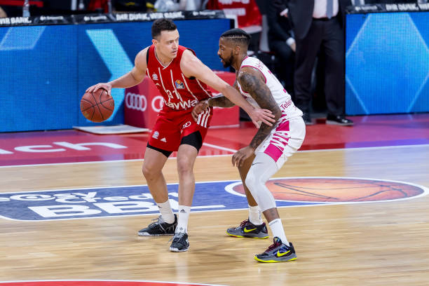 联赛与媒体 联赛与媒体