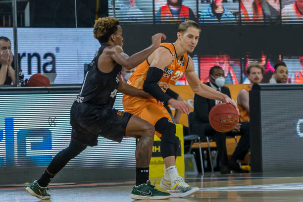 表示对其职 表示对其职