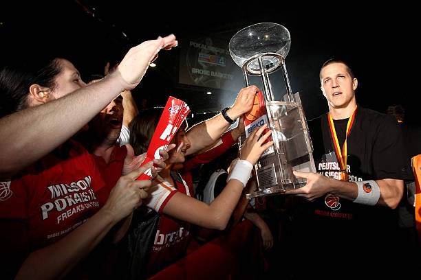 巴萨也在积 巴萨也在积